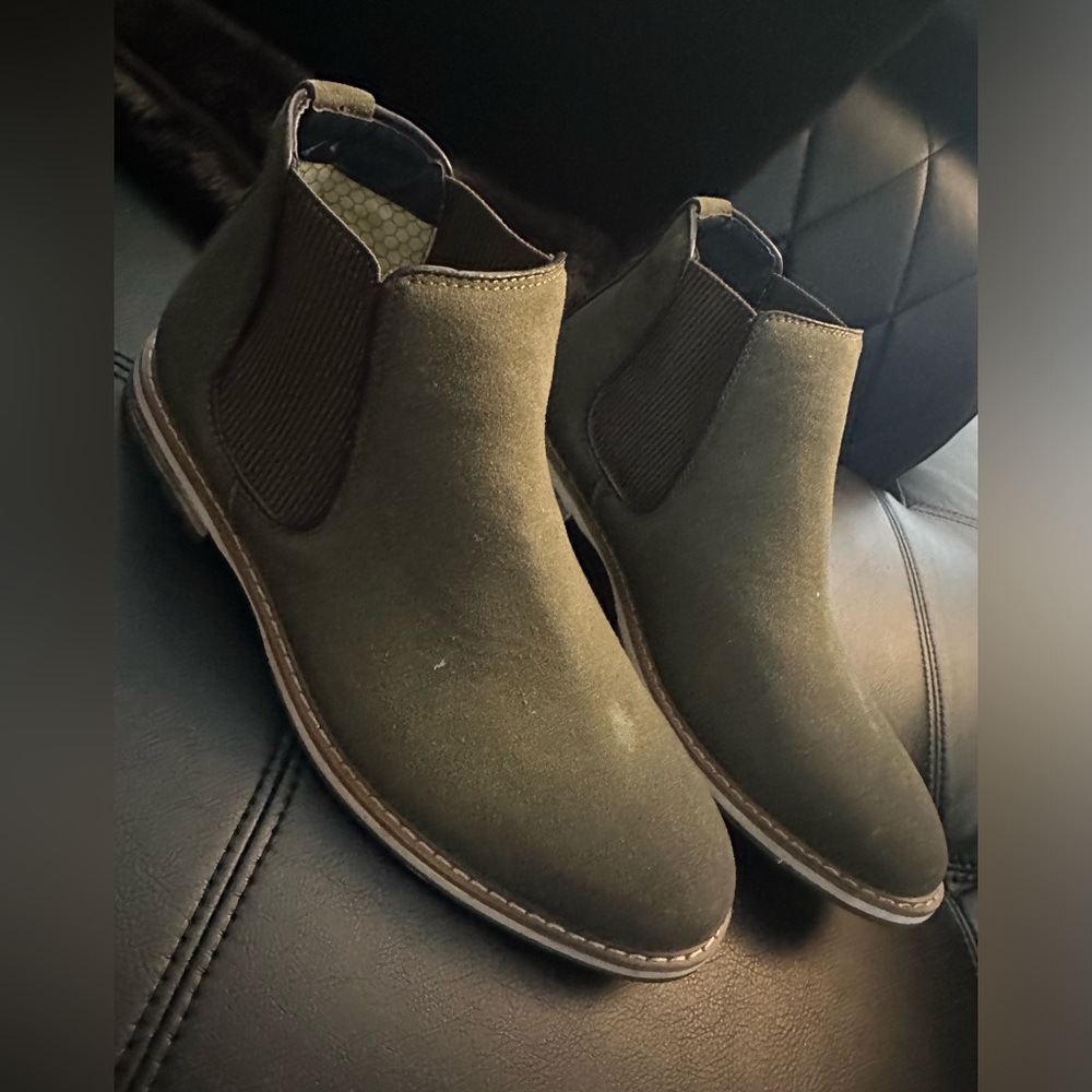 Olive green Men’s boots